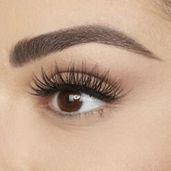 Faux Mink Lash - Farah #12 -GlowAura Store 0520Farah 3A0A5760