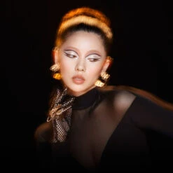 Empowered Eyeshadow Palette 17 Empowered Eyeshadow Palette -GlowAura Store EMPOWERED BEAUTY SHOTS KIM 14478