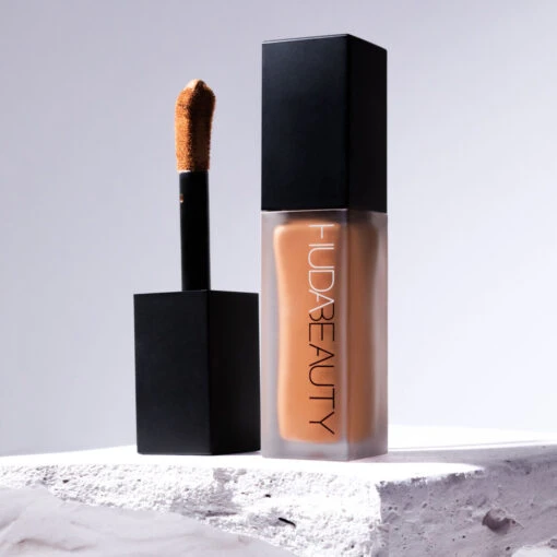 Faux Filter Concealer Graham Cracker 4.1