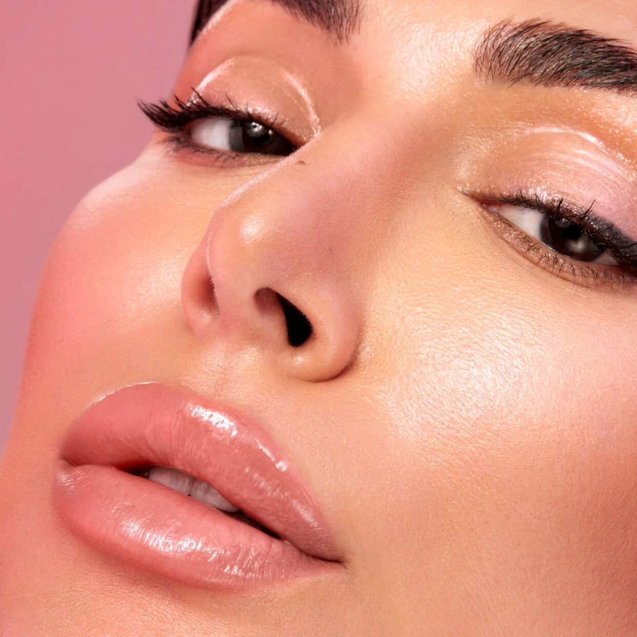 Silk Balm Hydrating And Nourishing Lip Balm 2 Silk Balm Hydrating And Nourishing Lip Balm - Image 2