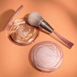 N.Y.M.P.H. All Over Glow Helios 13 N.Y.M.P.H. All Over Glow Helios -GlowAura Store brush 3